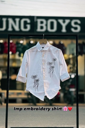 Men's Floral Embroidered Casual Shirt