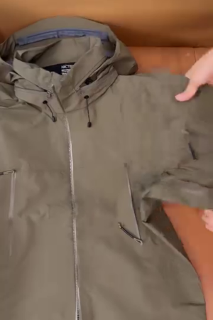 Olive Green Waterproof Hooded Outdoor Jacket