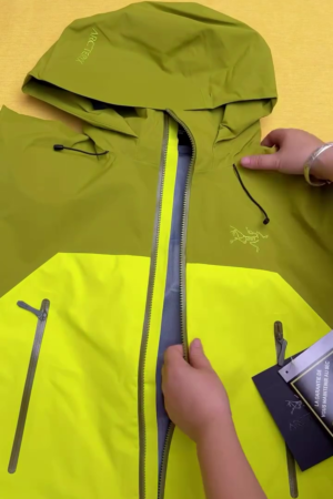 Olive & Neon Yellow Colorblock Hooded Jacket